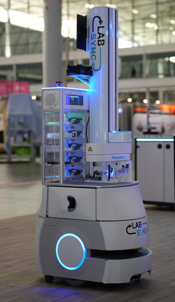 Lab Sync robot